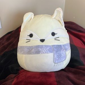 Winter fox squishmallow - Nadine